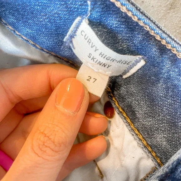 Madewell Curvy High Rise Skinny Jean - Picture 4 of 8